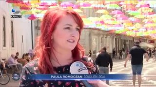 La terasă, doar la lumina lum&acirc;nării