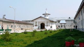 condiții &icirc;nchisoare rom&acirc;nia elena udrea