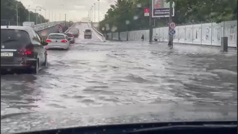 inundații străzi capitală