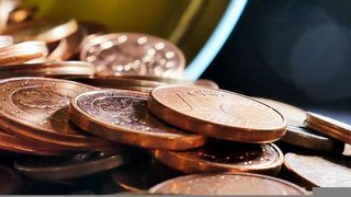 Curs valutar BNR azi, 25 mai 2022. Evoluția euro și a dolarului