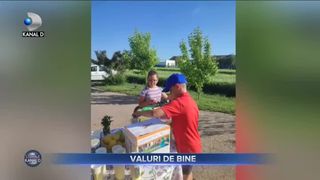 VIDEO | Micii înotători de la Steaua se gândesc și la copii mai puțini norocoși, care suferă de autism