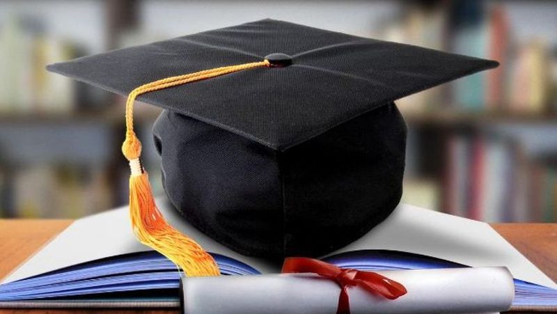 Mesaje pentru absolvenți 2022: Cele mai frumoase urări pentru studenţii care termină facultatea