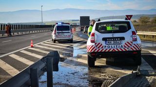 Opt persoane au ajuns la spital &icirc;n urma unui accident produs pe DN 10