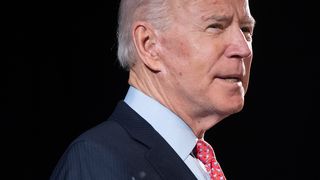  Joe Biden anunță că Statele Unite vor livra Ucrainei sisteme de rachetă și muniții