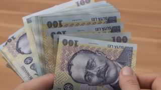 Acum s-a aflat din ce sunt făcute bancnotele din România. Nu ai mai pune mâna pe ele dacă ai ști adevărul