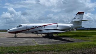 VIDEO - Sute de pasageri români care s-au trezit cu zborurile anulate își cer banii înapoi