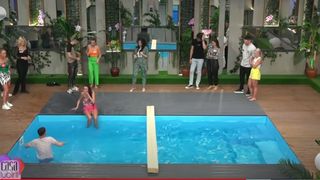 Scene de suspans în "Casa Iubirii". Grațiela și Radu au căzut în piscină (VIDEO)