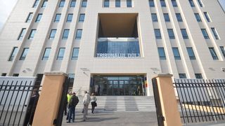 Cauțiune de 100 de mii de euro pentru eliberarea din arest a unui fost primar