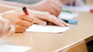 Competenţe Română BAC 2022: Cum arată subiectele primite de elevii de clasa a 12-a?