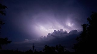 Armata ucraineană a lansat atacuri aeriene asupra poziţiilor ruse în sudul Ucrainei