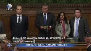 Boris Johnson răm&acirc;ne premier