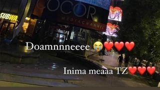 ea este mama lui marymar