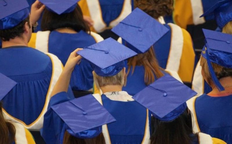 Mesaje pentru ultima zi de şcoală. Urări și felicitări frumoase pentru elevi