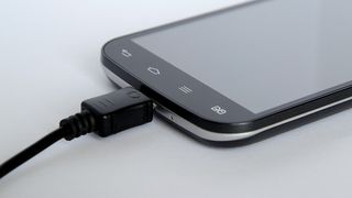 UE va impune încărcătoarele universale începând din 2024