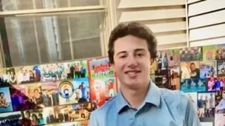 Ce a pățit un adolescent forțat să bea o sticlă de vodka și 2 litri de bere. "A orbit, e o legumă"