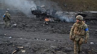 Ucraina se află la mila Occidentului, soldații răm&acirc;n fără armament. &bdquo;Este un război de artilerie, iar noi pierdem&rdquo;