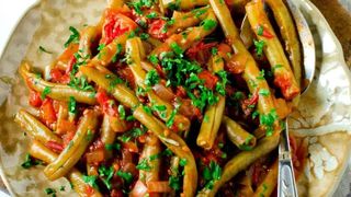 Fasole verde cu usturoi. Cum se prepară ca să iasă super gustoasă