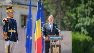 Klaus Iohannis: „Este necesar ca NATO să fie capabilă să apere fiecare centimetru din teritoriul său”
