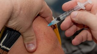 Când va primi România dozele de vaccin împotriva variolei maimuței. Declarația Ministrului Sănătății