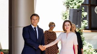 Macron susține că Republica Moldova va primi un răspuns ”clar” la solicitarea de acordare a statutului de candidat la UE în aproximativ zece zile