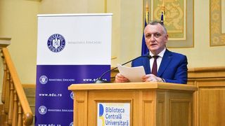 Reacția lui Sorin Cîmpeanu la apariţia pe piaţă a subiectelor la română înainte de a le da instituţia