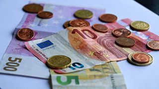 Curs valutar BNR azi, 17 iunie 2022. Cum evoluează euro? Anunțul făcut de Banca Națională