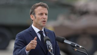 Emmanuel Macron vrea să meargă la Moscova să vorbească cu Vladimir Putin. Care sunt condițiile pe care le pune liderul francez: "Nu voi merge acolo pur şi simplu"