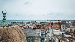 Turiștii străini care ajung în Constanța susțin că litoralul românesc este scump:  "Sunt prețuri mai mari ca la Monaco!"