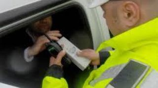  Șoferul care s-a urcat băut la volan  și a lovit un biciclist a fost reținut 