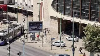 VIDEO - Tramvai deraiat &icirc;n Timișoara după ce un individ a tras de maneta de siguranță