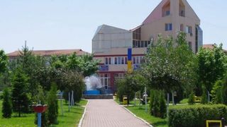 Un copil care vindea socată a fost alungat de un polițist din parc