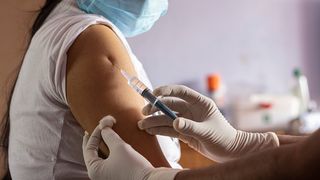 O țară din Europa a pus capăt vaccinării obligatorii pentru coronavirus