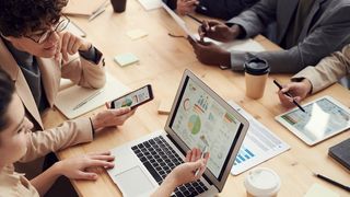 Știai că &icirc;ți poți gestiona eficient afacerea printr-un soft adaptat firmei tale? Poți &icirc;ncepe chiar de astăzi să-l folosești!