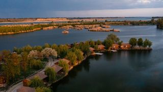 Sâmbătă, începând cu ora 15.00, echipa   vă invită într-un periplu ce se întinde din Țara Zărandului până în dulcea Moldovă