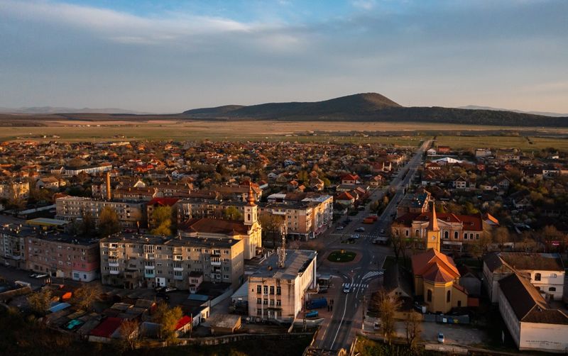 Sâmbătă, începând cu ora 15.00, echipa <ROventura> vă invită într-un periplu ce se întinde din Țara Zărandului până în dulcea Moldovă