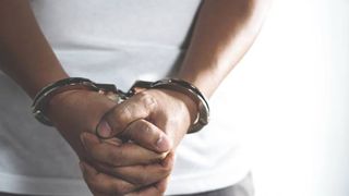 Românul care și-a împușcat trei colegi și un polițist în Spania cere să fie eutanasiat. Familiile victimelor îl vor în spatele gratiilor