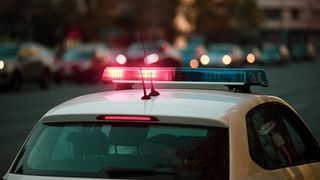 Un cunoscut trapper, bătut într-o secție de poliție. Cântărețul face mărturisiri incredibile