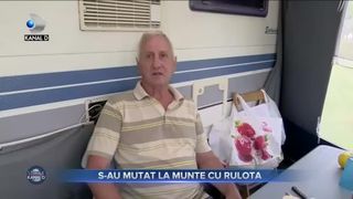 S-au mutat la munte cu rulota