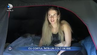Cu cortul &icirc;ntr-un colț de rai