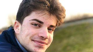 Un elev care a avut-o profesoară pe Carmen Iohannis a luat nota 10 la BAC: "Faceţi ce iubiţi că banii vor veni"