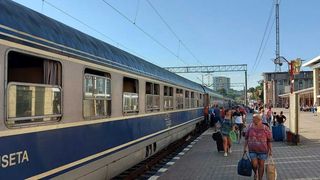 Stațiuni de la Marea Neagră la care poți ajunge cu trenul