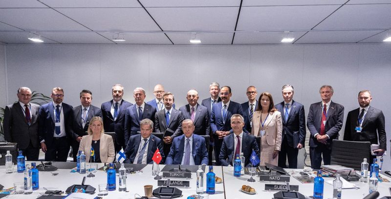 turcia aderare nato finlanda suedia jens stoltenberg