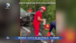 Mașină lovită de microbuz - 12 răniți