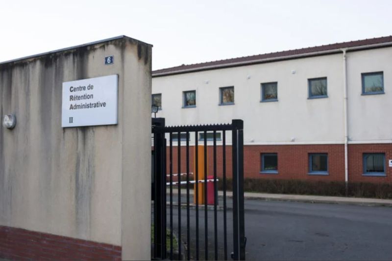 Autoritățile din Franța s-au mobilizat pentru a ajuta o româncă. Femeia este mamă a 7 copii și a fost expulzată, fără a fi însoțită de familie