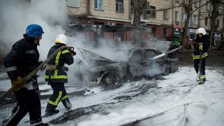 Rusia a bombardat intens orașul Nikolaev. Zelenski acuză Moscova de "terorism"