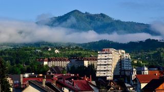 VIDEO | Codul Roșu de vijelii a făcut ravagii. Un turist de 33 de ani a murit după ce a fost lovit de un trăsnet