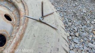 Mureș: Turiștii au semnalat prezența unor capcane pentru spargerea cauciucurilor pe traseele din Călimani