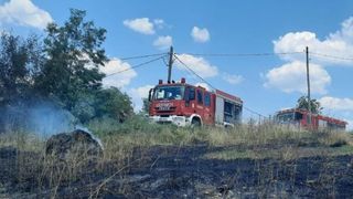  Un bărbat a murit în timp ce încerca să stingă un incendiu care i-a cuprins casa