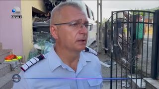 Tragedie - a intrat cu autocarul &icirc;n casă