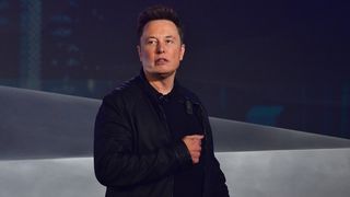 Elon Musk a devenit tată de gemeni. Cine este misterioasa mamă a micuților
